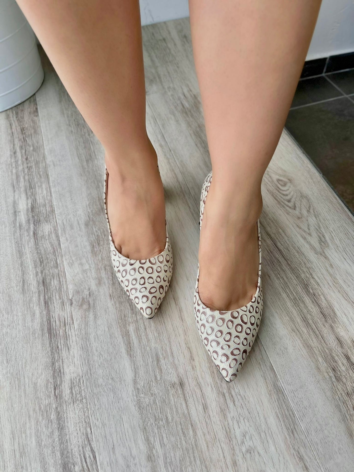 Lisa - Size 10,11,12 - Stela The Shoetique