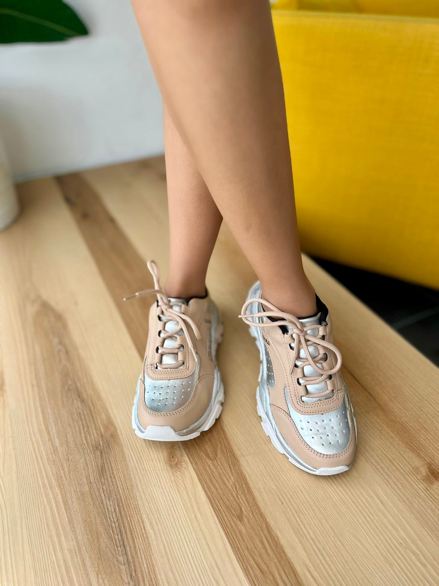 Darian Sneaker- 5,6,7 - Stela The Shoetique