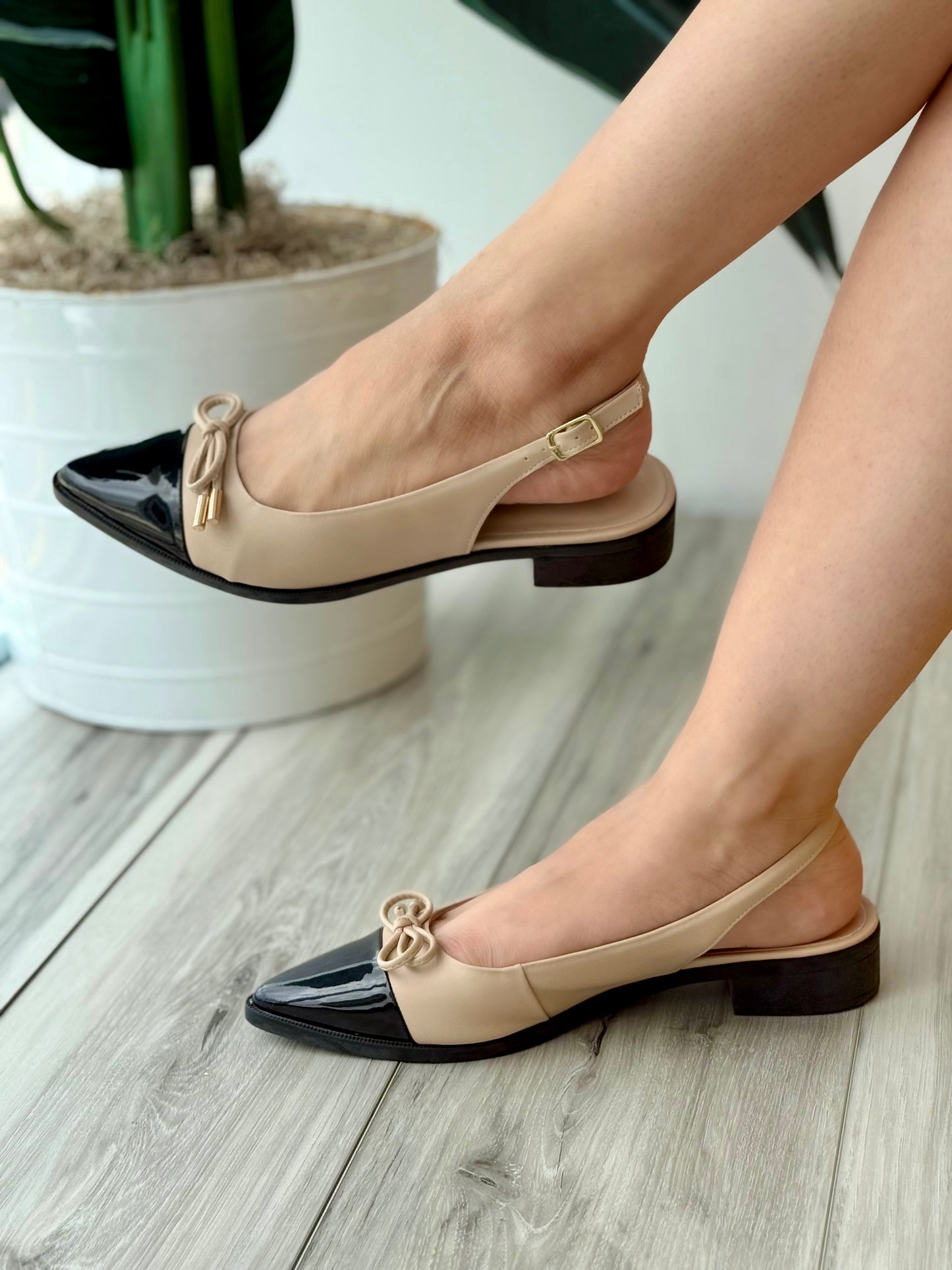 Pietri beige black - Stela The Shoetique