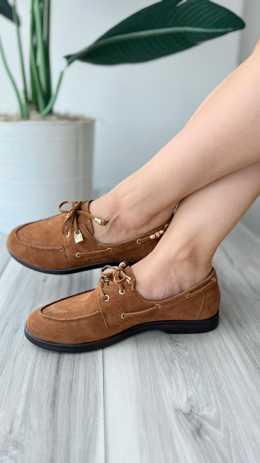 Kai camel topsider