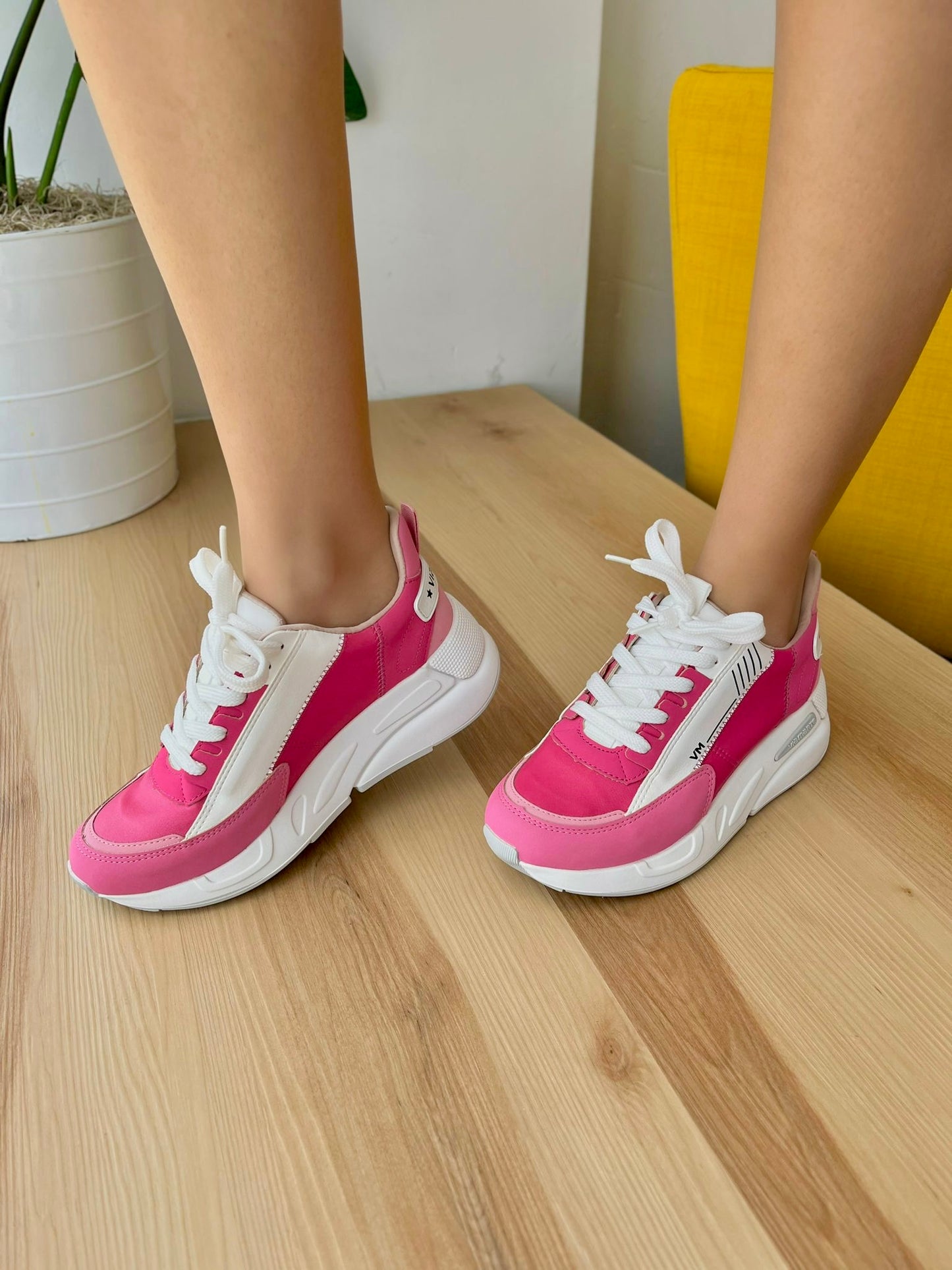 Aixaliz pink sneaker- size 4 - Stela The Shoetique