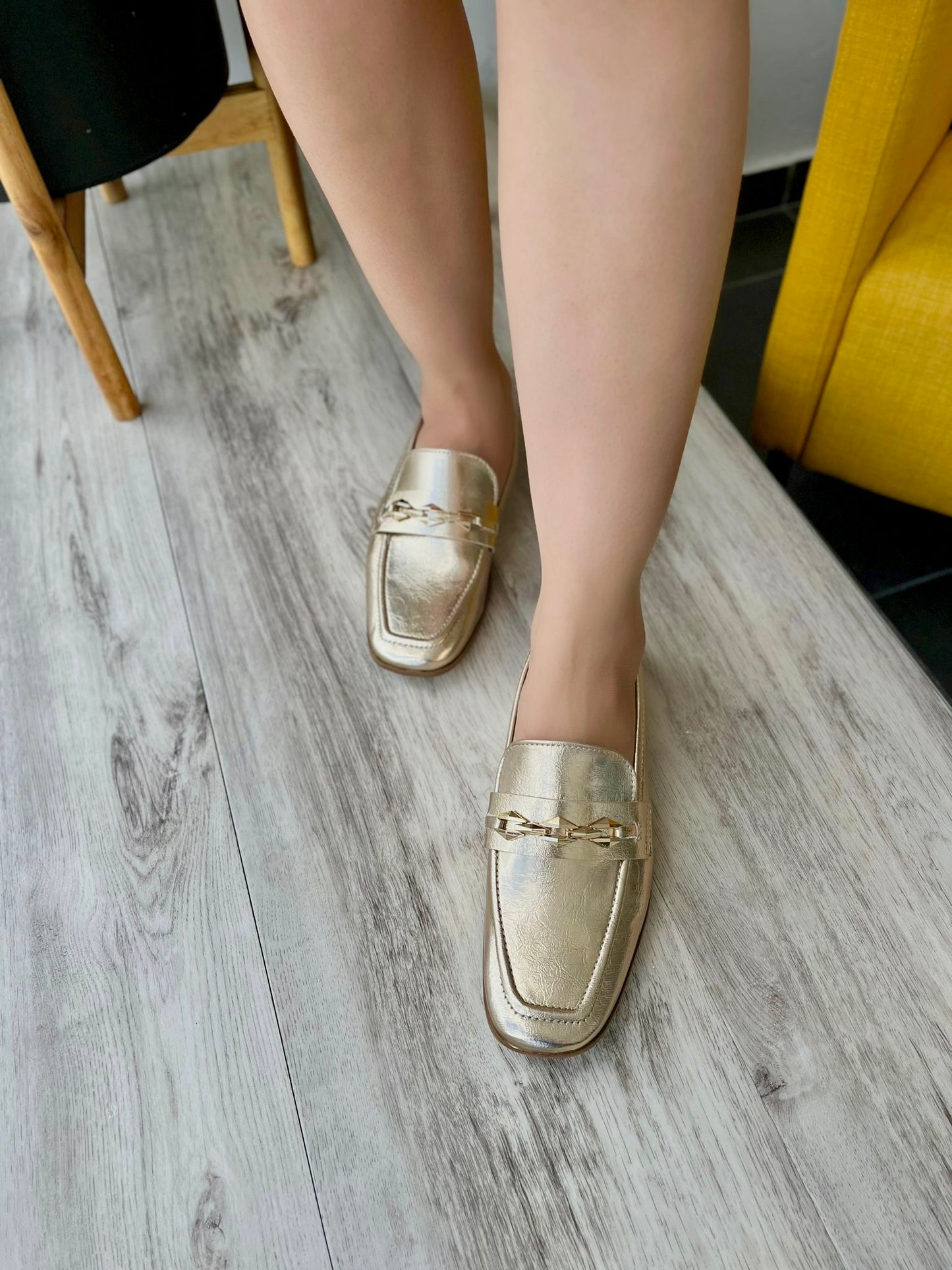 Ofelia gold loafer - Stela The Shoetique