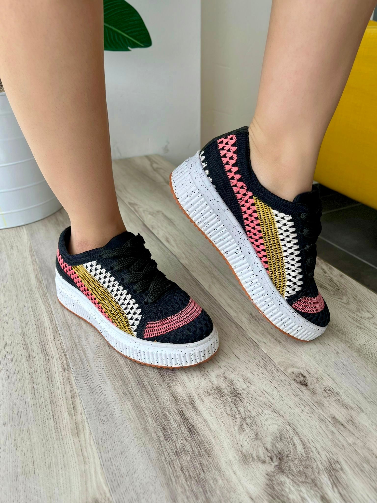 Dorothy - Size 5,9 - Stela The Shoetique