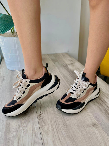 Camelia Sneaker- size 5 - Stela The Shoetique