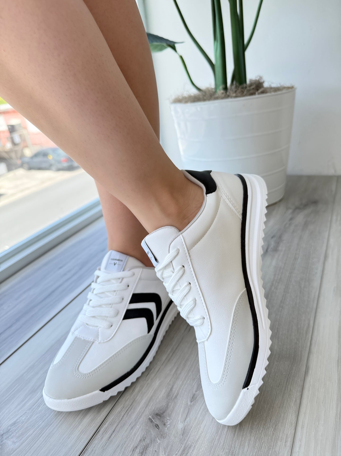 Isma blk white - Stela The Shoetique