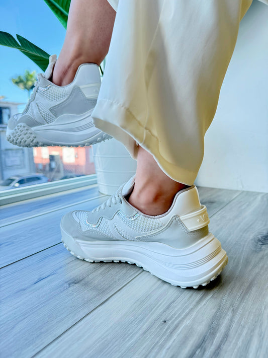 Novo Sneaker- 4,7,8,11 - Stela The Shoetique