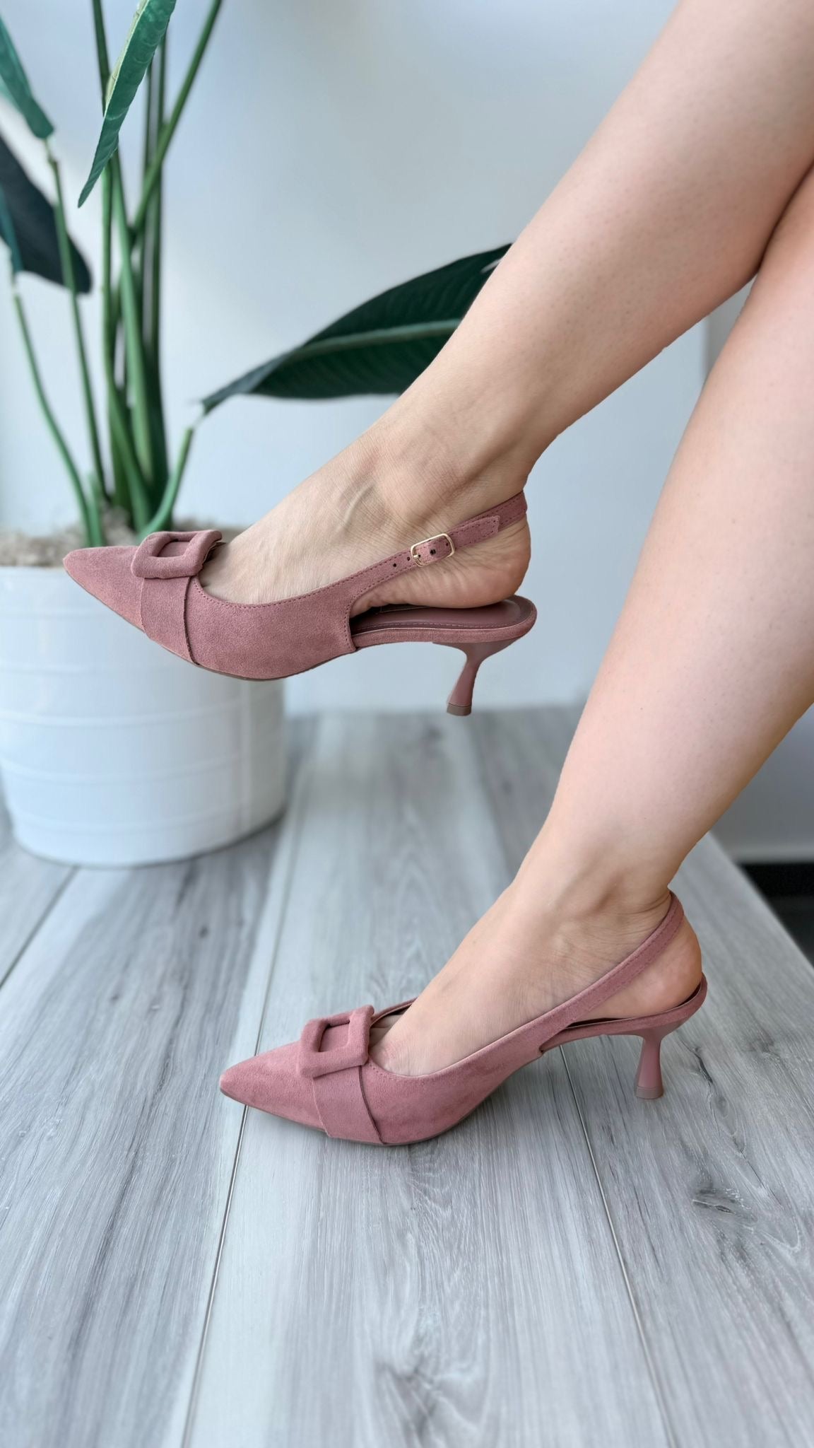 Almina rosa blush heel