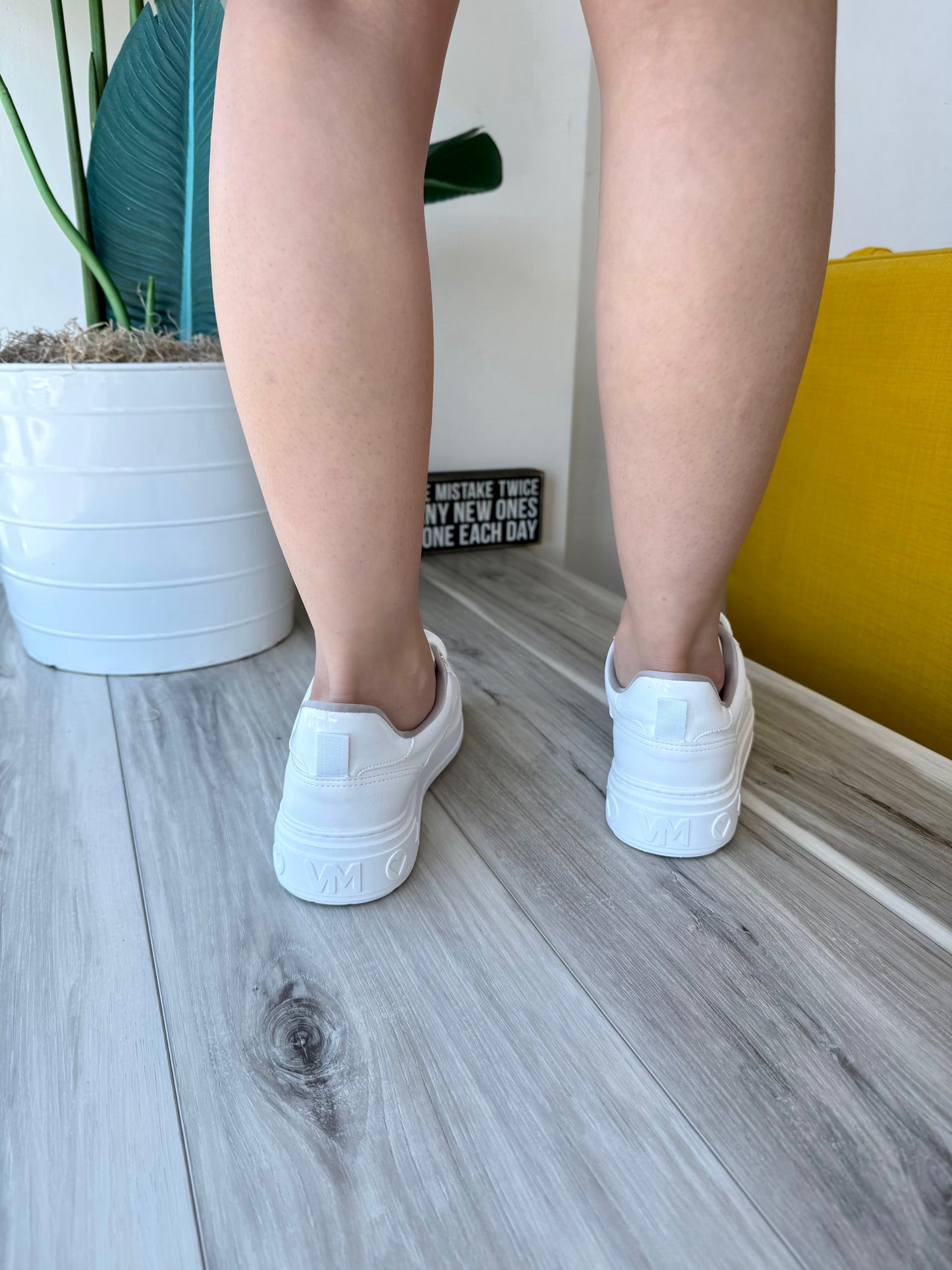 Daniela white sneaker - Stela The Shoetique