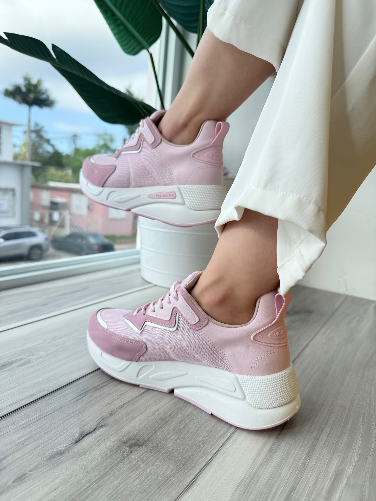 Ambrossia sneaker- 4,5,11 - Stela The Shoetique