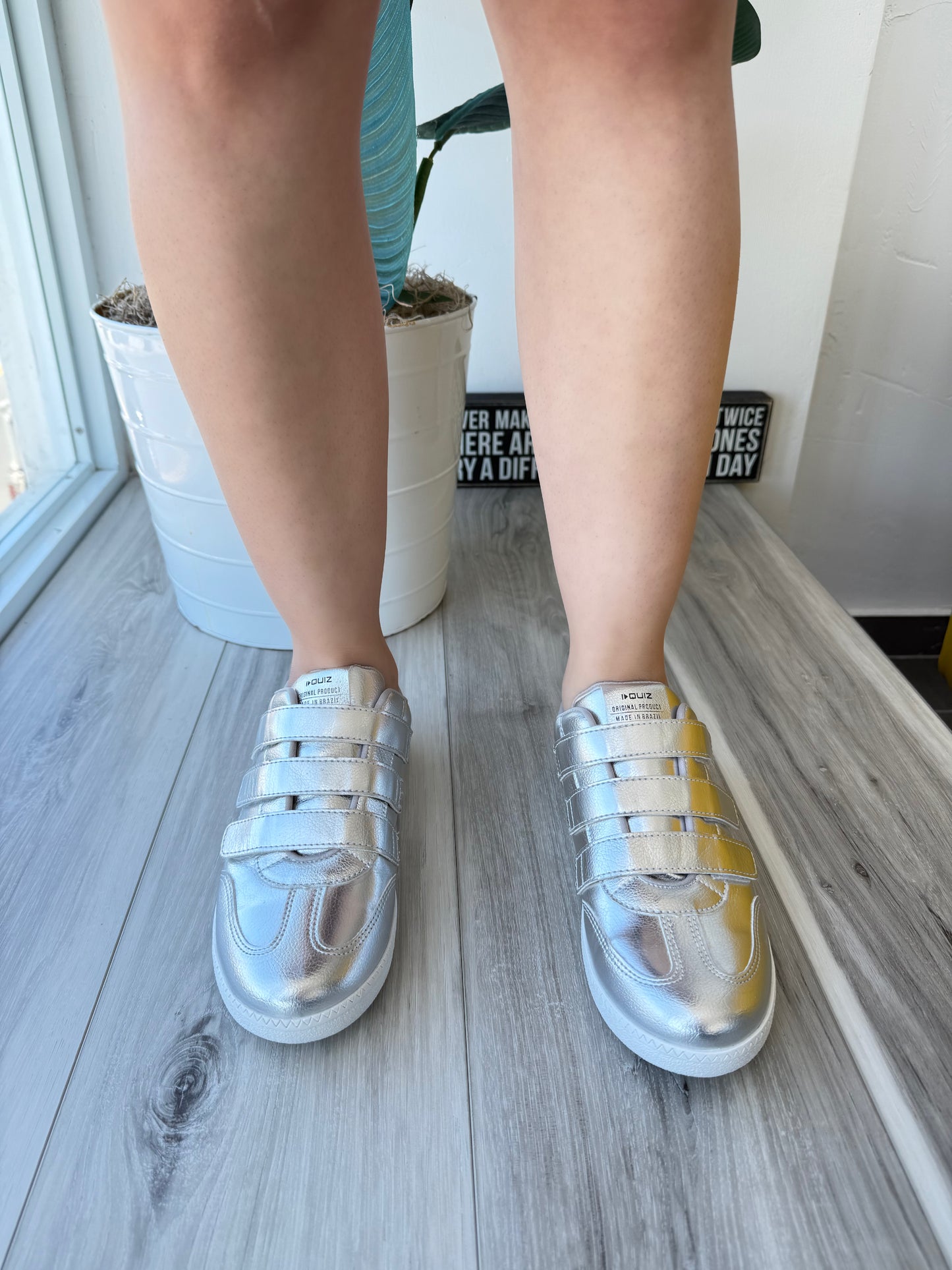 Eira silver sneaker 7,8,9 - Stela The Shoetique