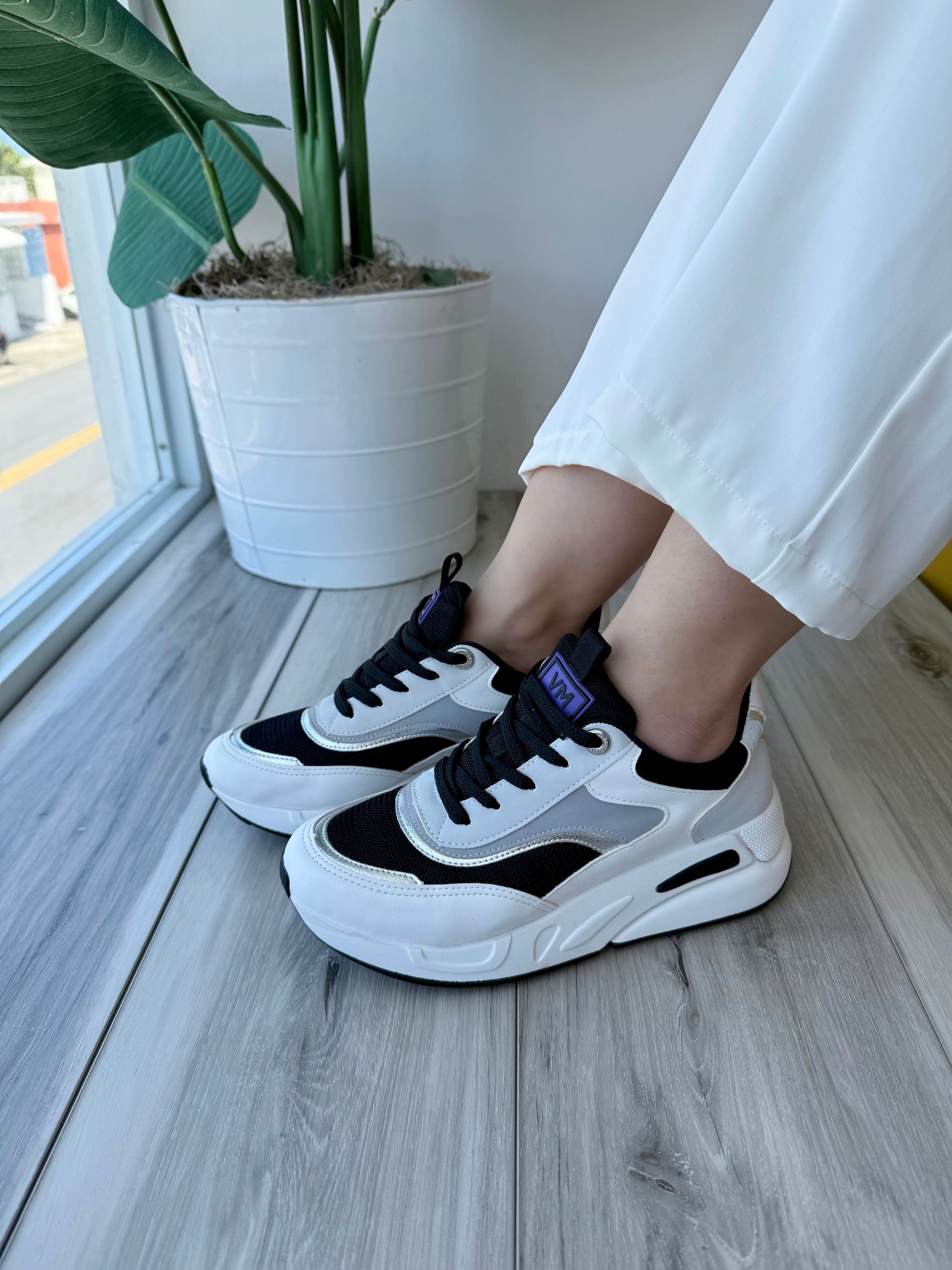 Xiomy Black- 4,5,7,11 - Stela The Shoetique