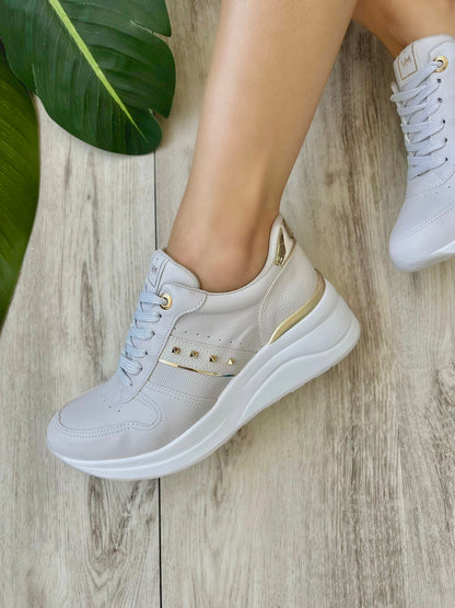 Maisie beige sneaker - Stela The Shoetique