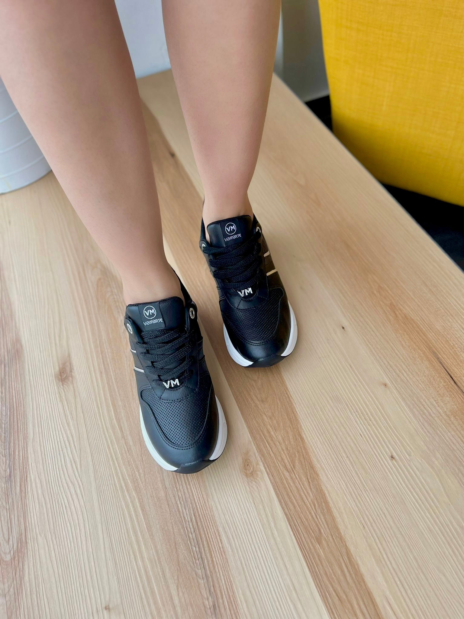 Meli Sneaker-size 4 - Stela The Shoetique