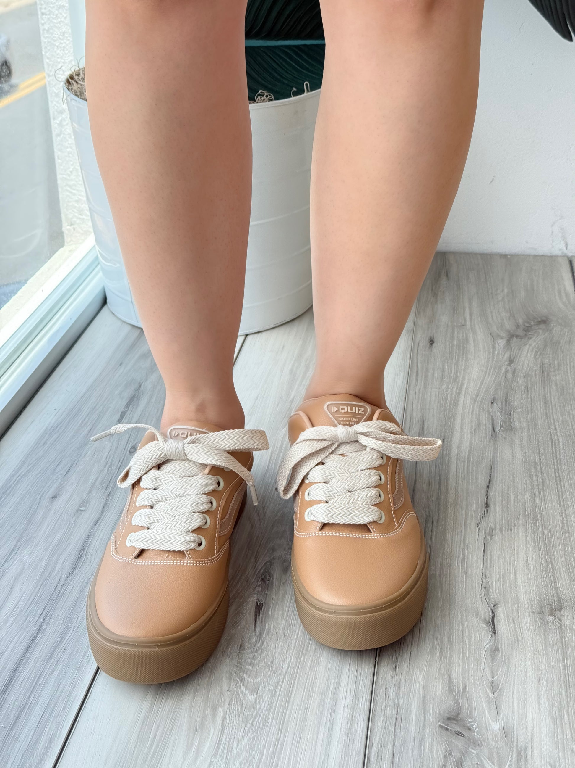 Roberto beige - Stela The Shoetique