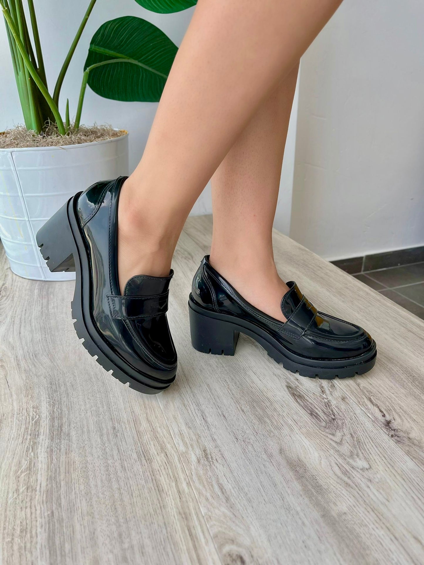 Violette Black- 5,11 - Stela The Shoetique