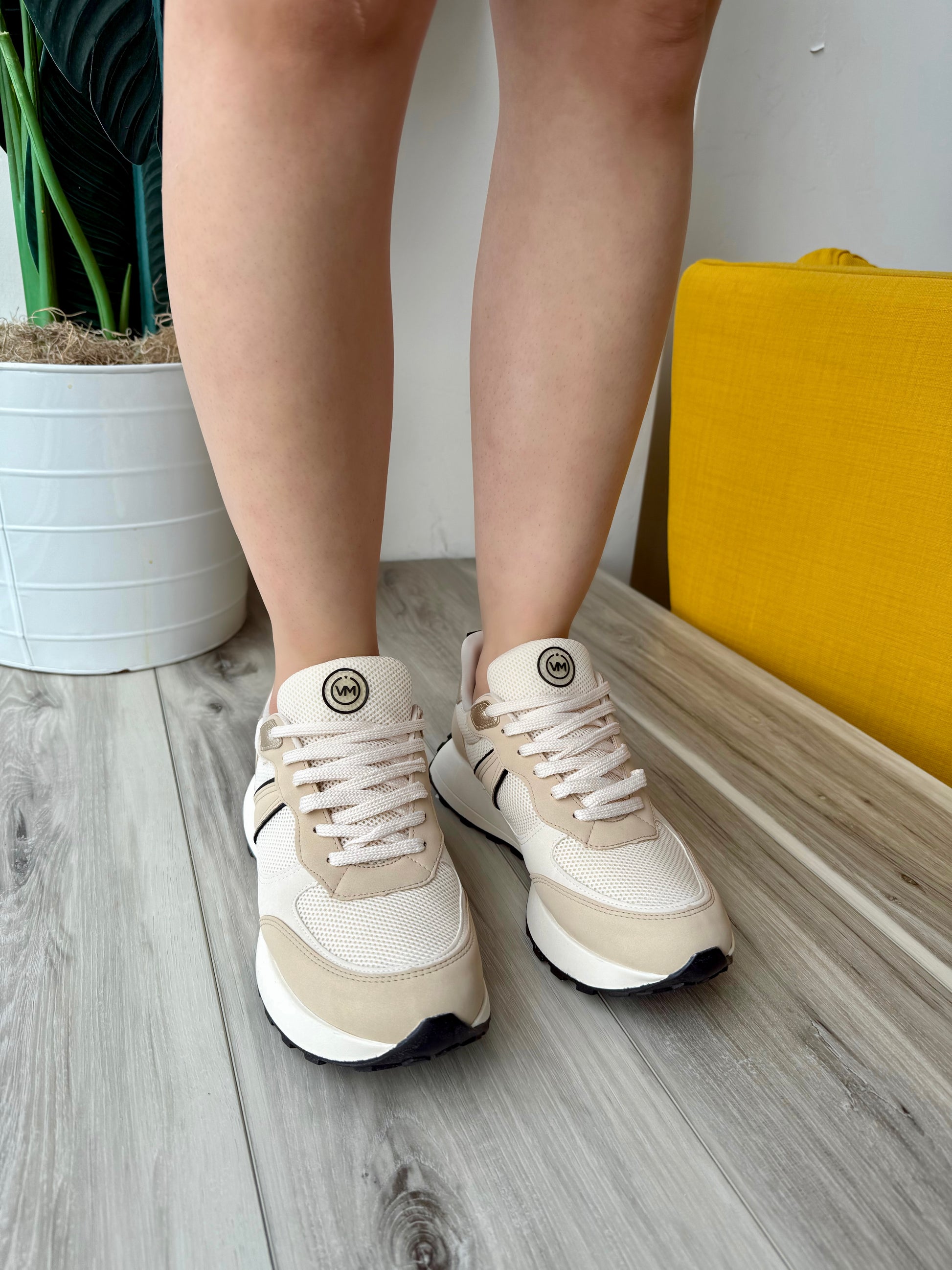 Sabina beige Sneaker- 5,6,11 - Stela The Shoetique