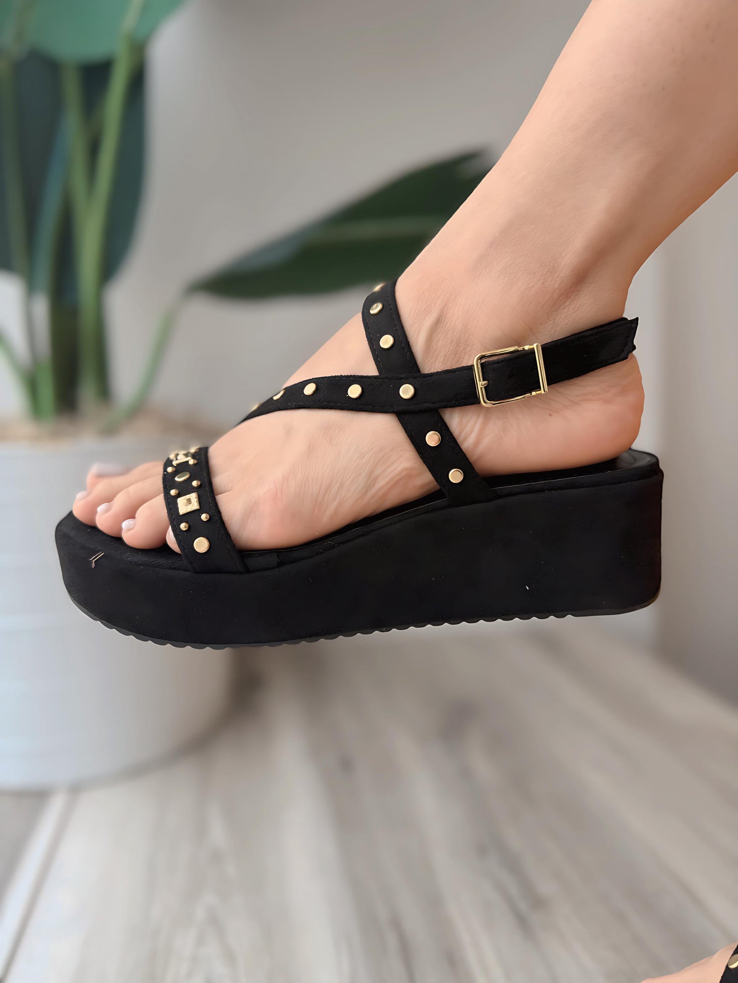 Arabella black