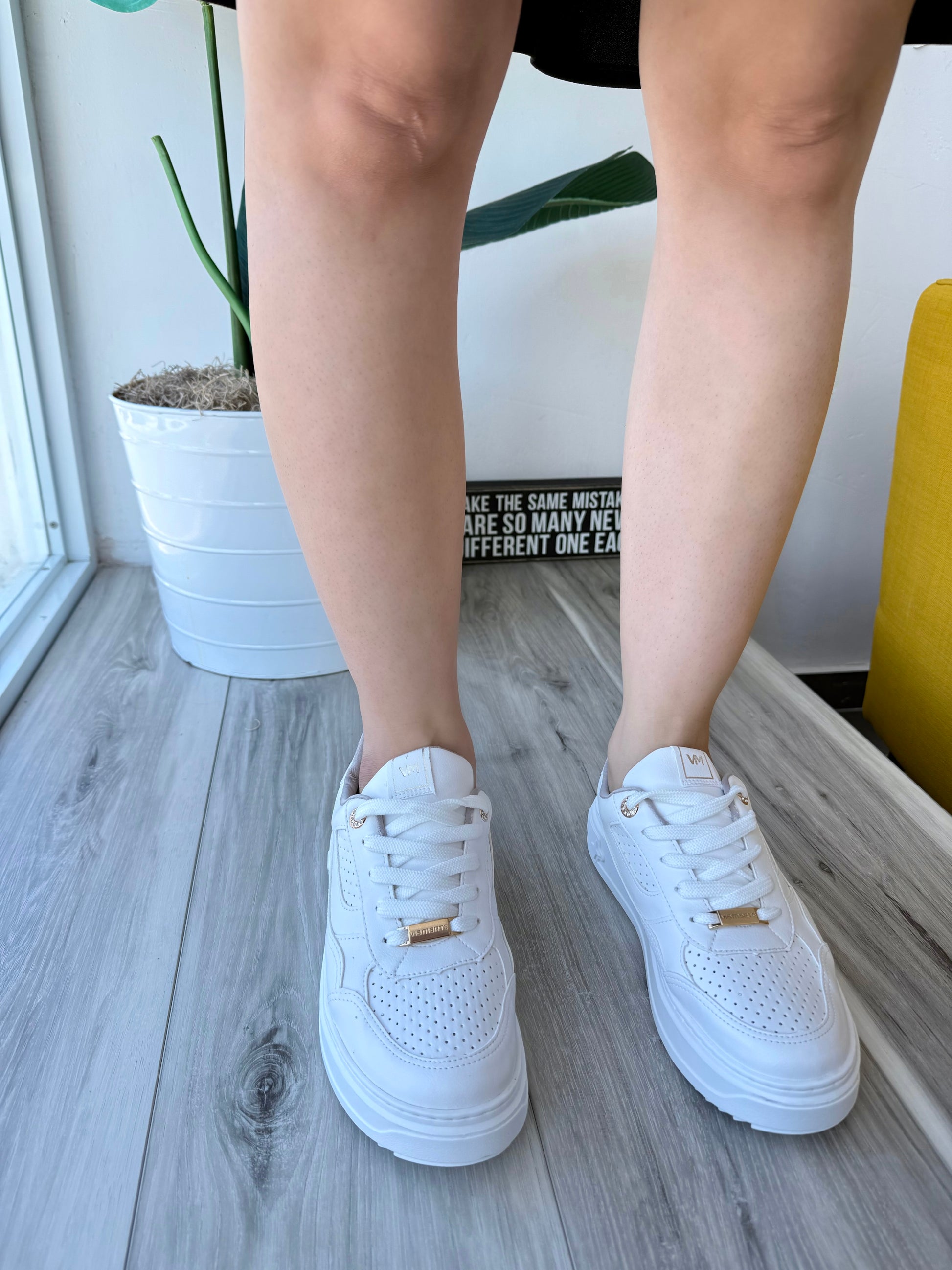 Daniela white sneaker - Stela The Shoetique