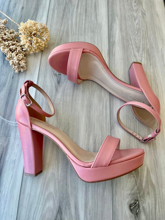 17205-01 - Size 10 - Stela The Shoetique