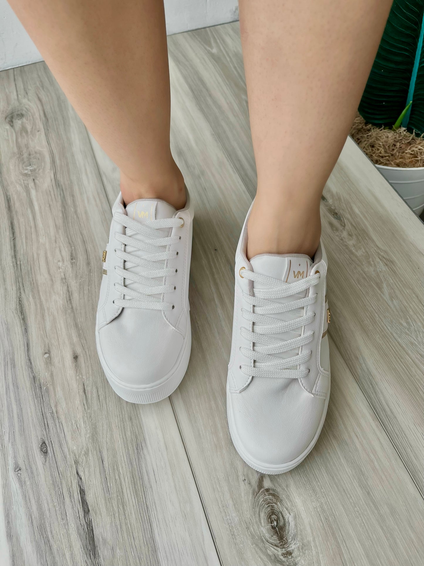 Maggie white/gold sneaker - Stela The Shoetique