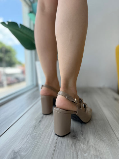 Narcisa nuez moscada