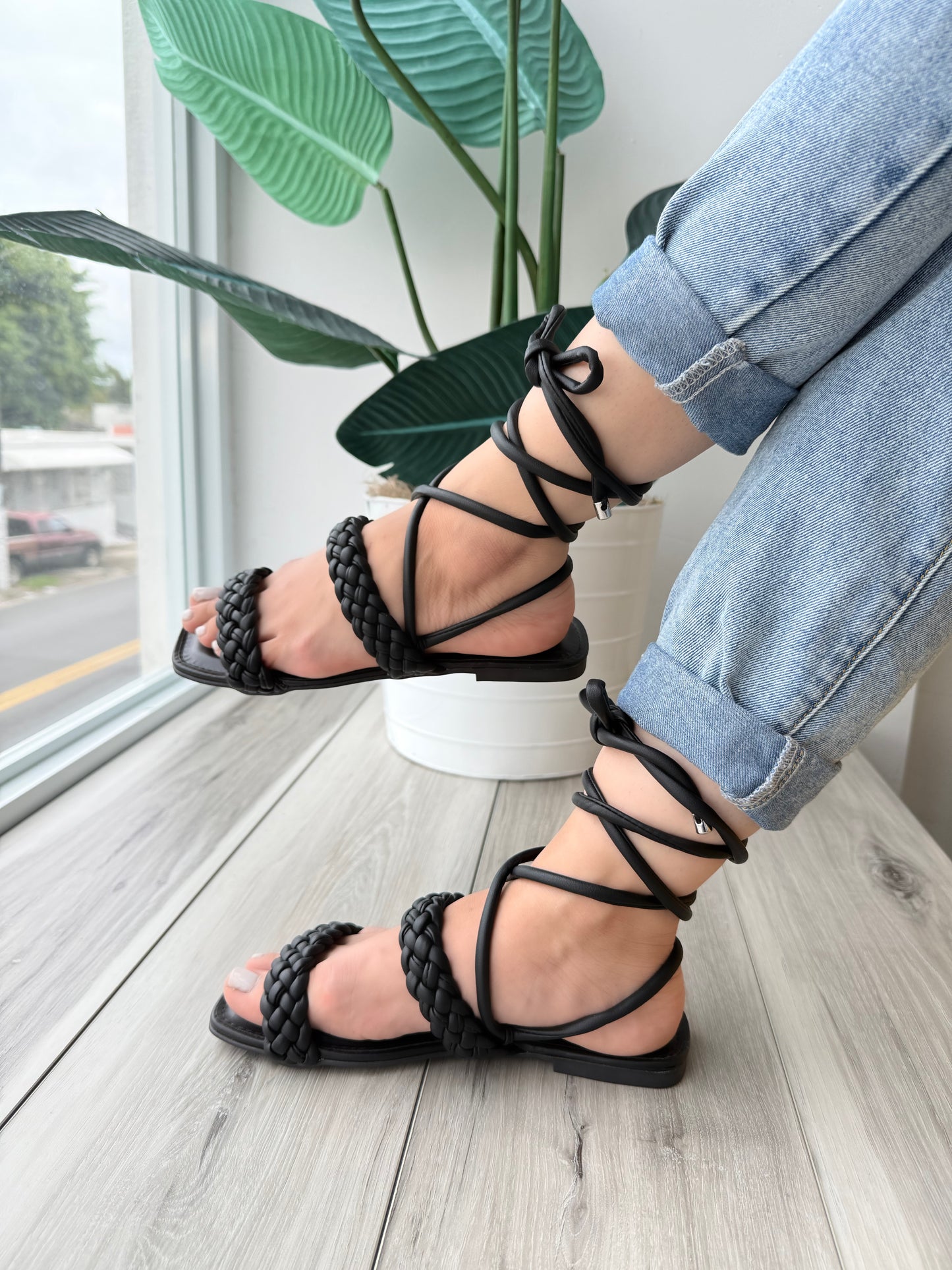Dinna Black- 5,7,8 - Stela The Shoetique
