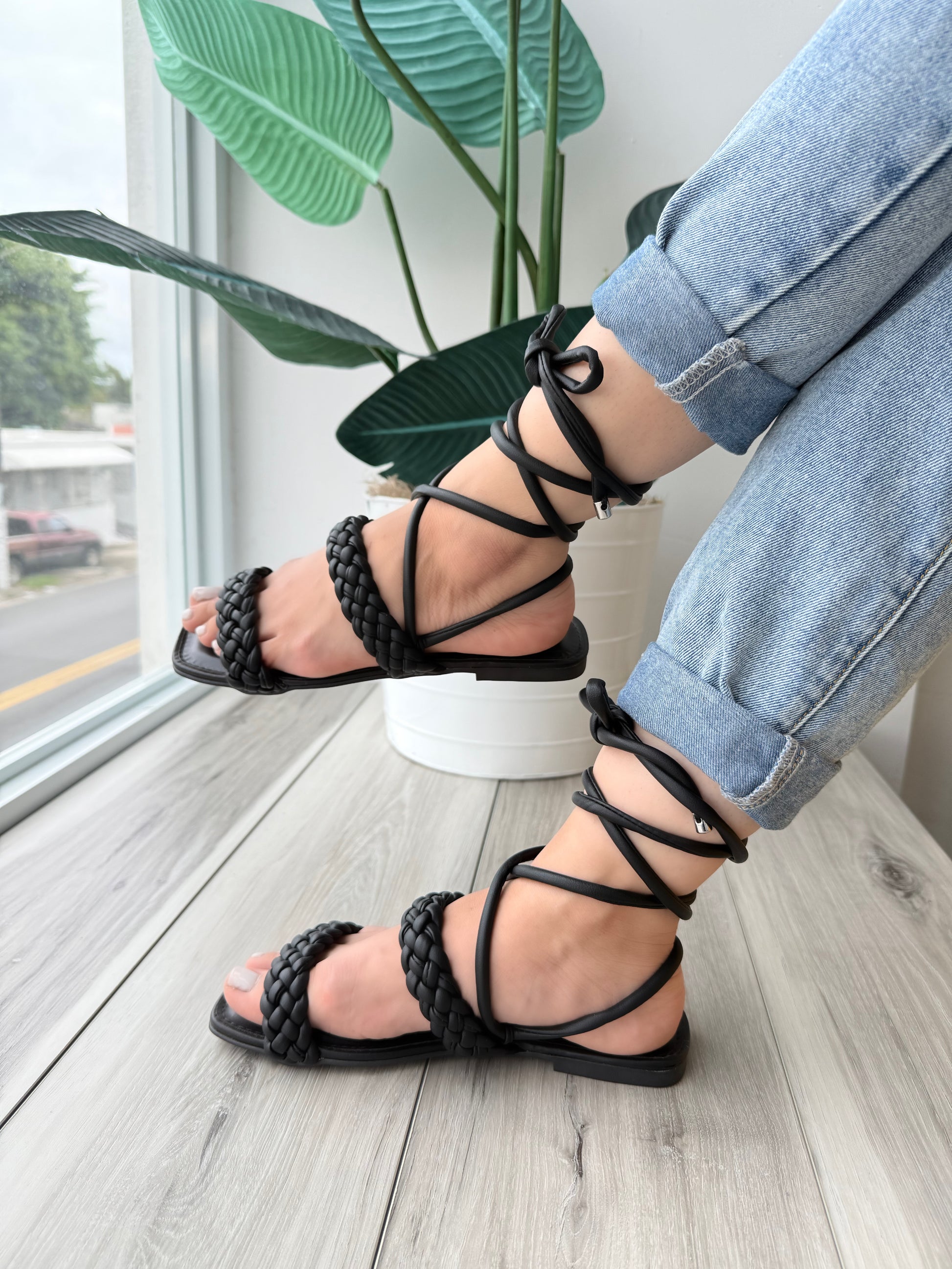 Dinna Black- 5,7,8 - Stela The Shoetique