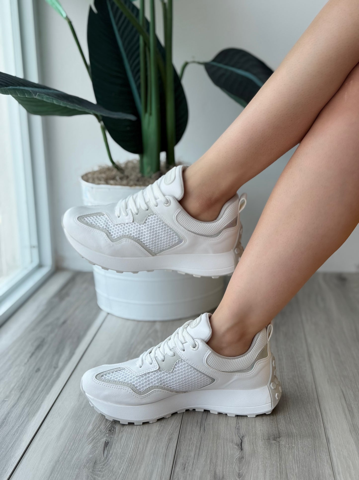 Valentin White Sneaker - Stela The Shoetique