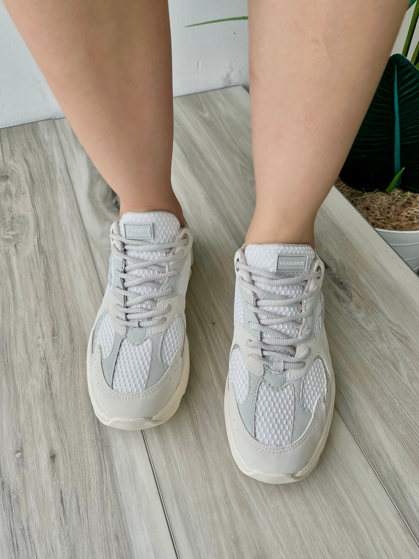 Elia grey beige sneaker - Stela The Shoetique