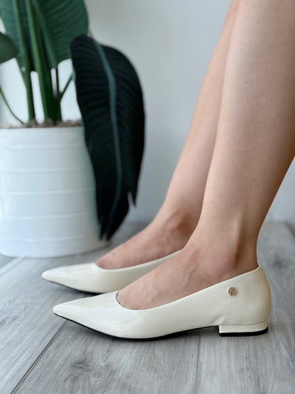 Madrigal off white - Stela The Shoetique