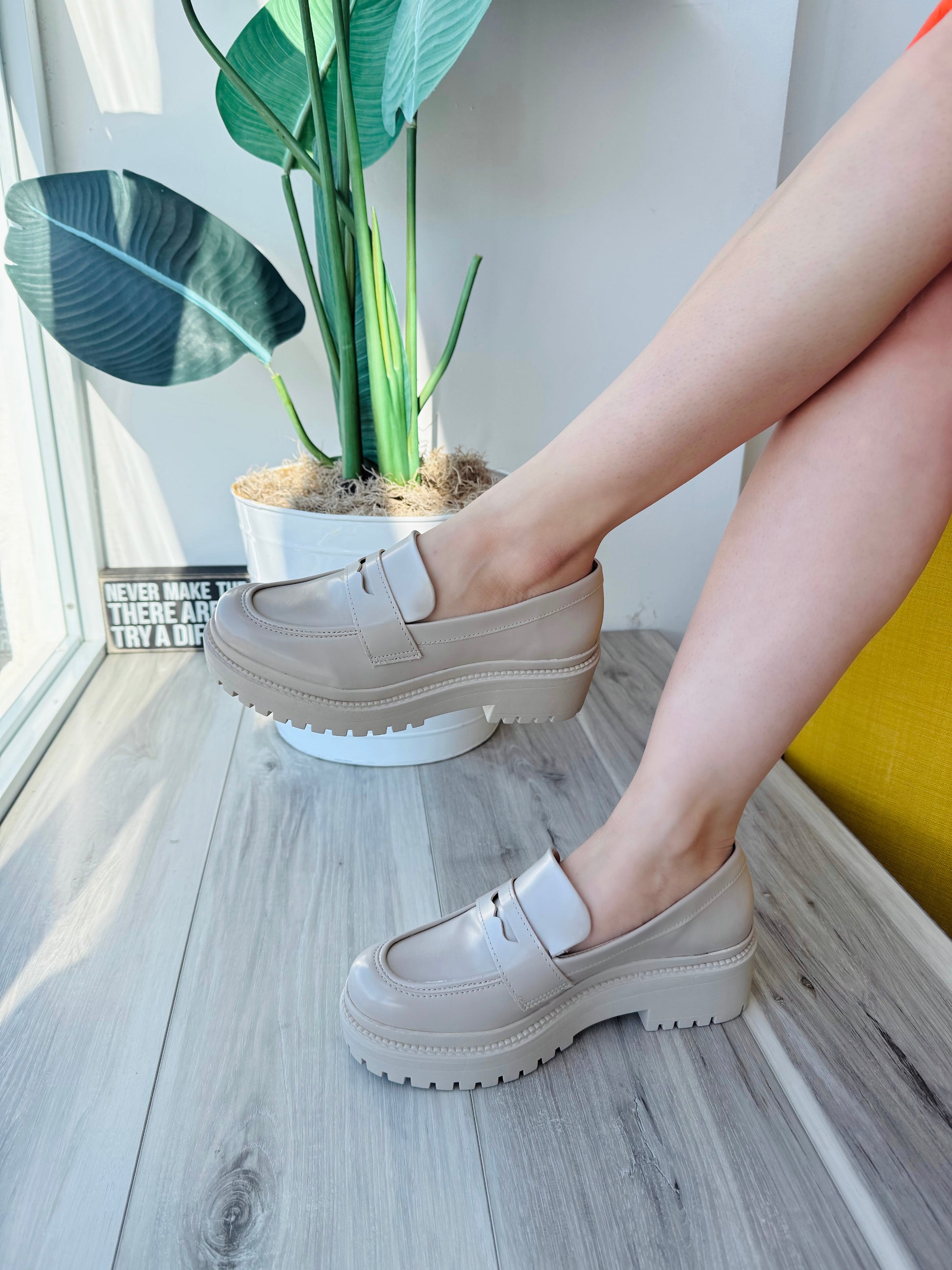 Nila ginger loafer - Stela The Shoetique