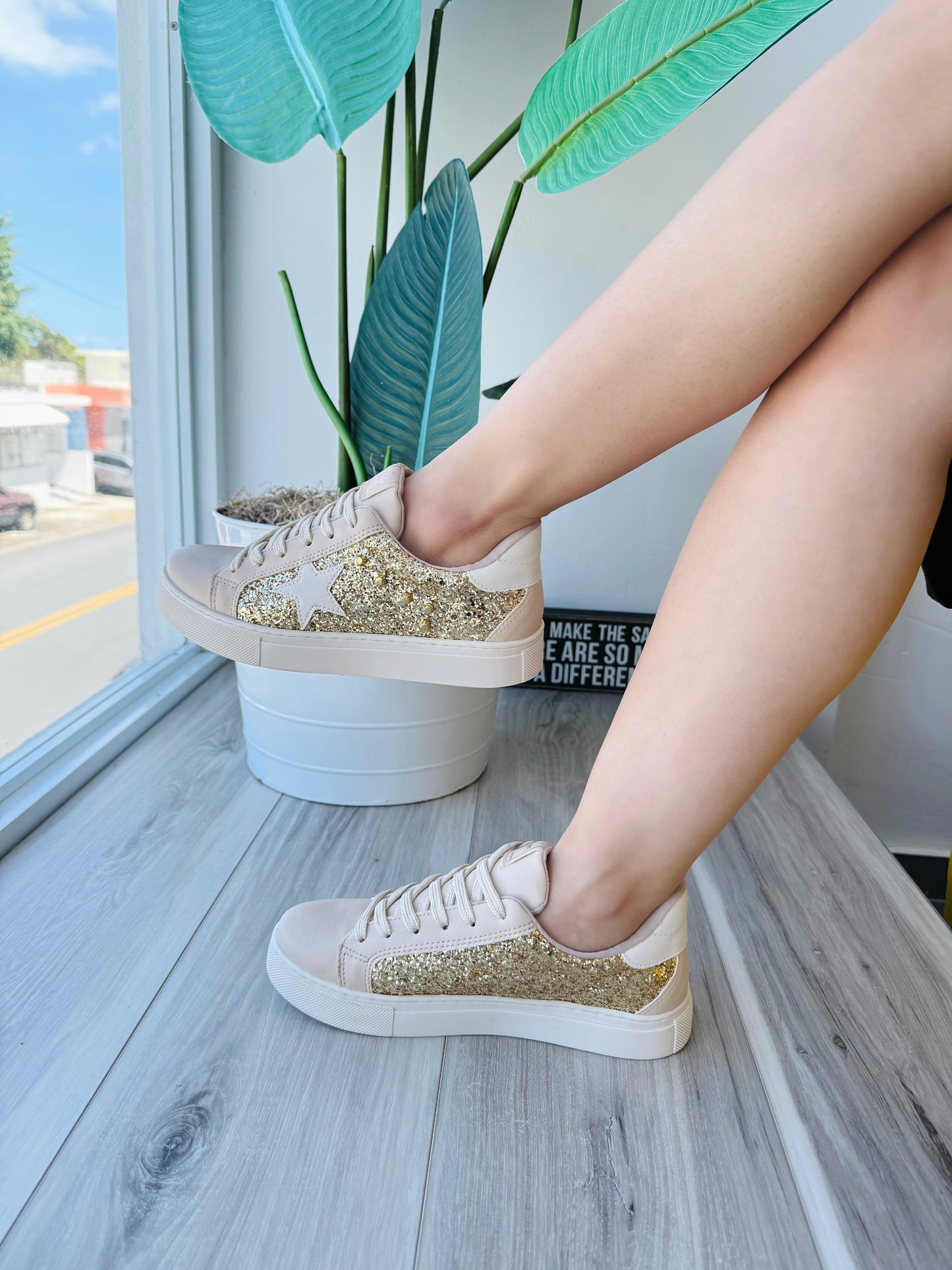 Flora off white sneaker - Stela The Shoetique