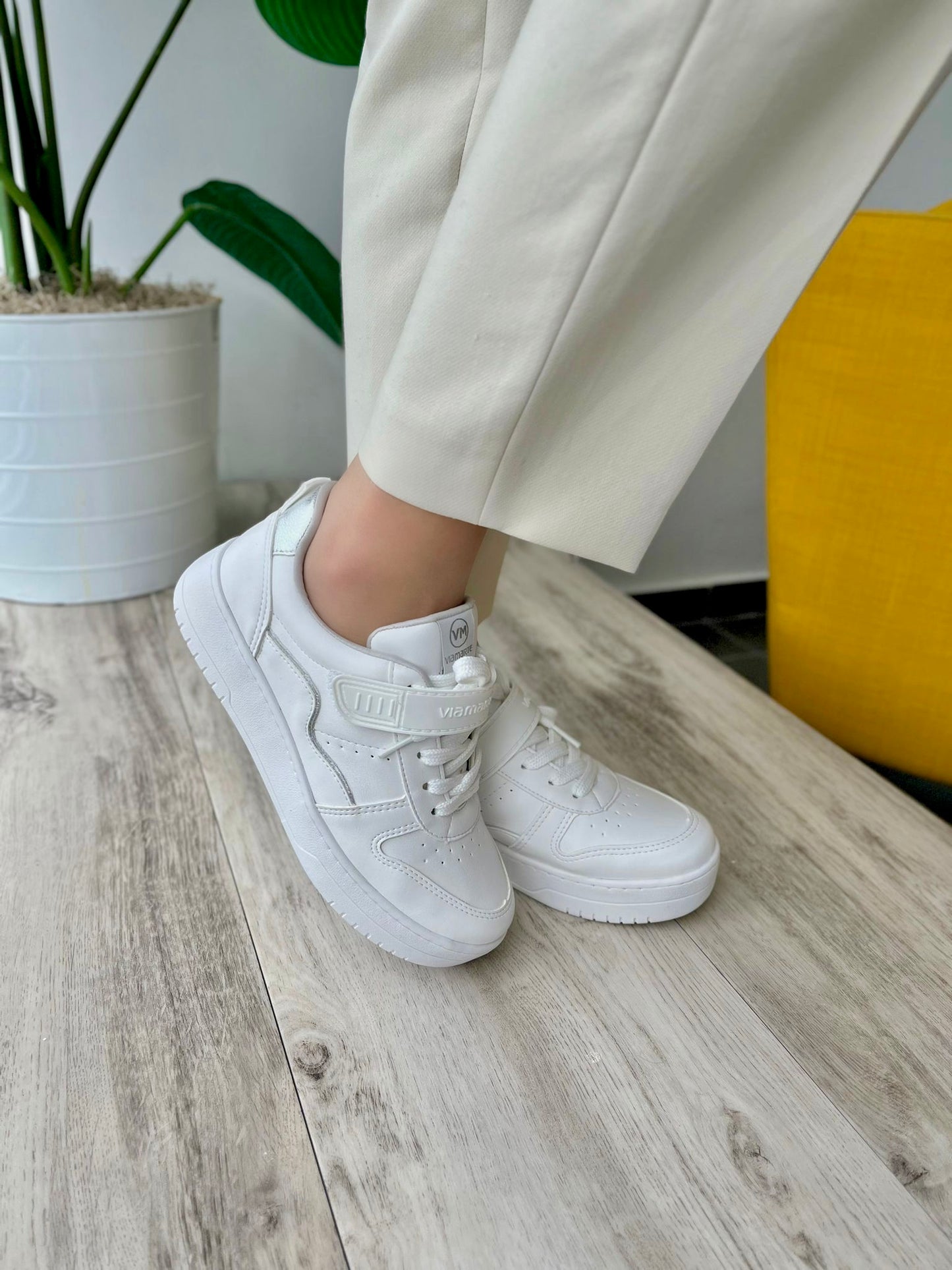 Vincent White- 4,6,7,10,11 - Stela The Shoetique